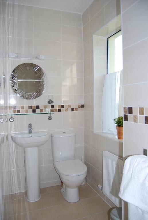 Clonmore Lodge B&B Quilty Bilik gambar